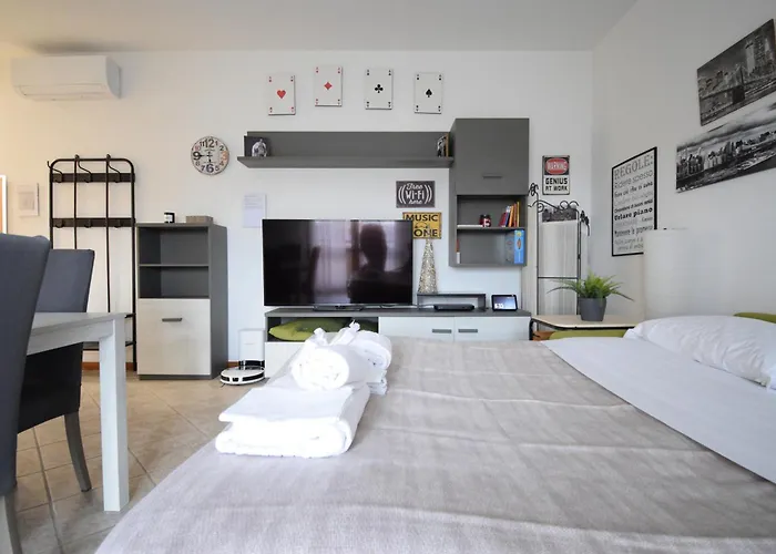 La Casa Di Dante Bologna * Sala Bolognese